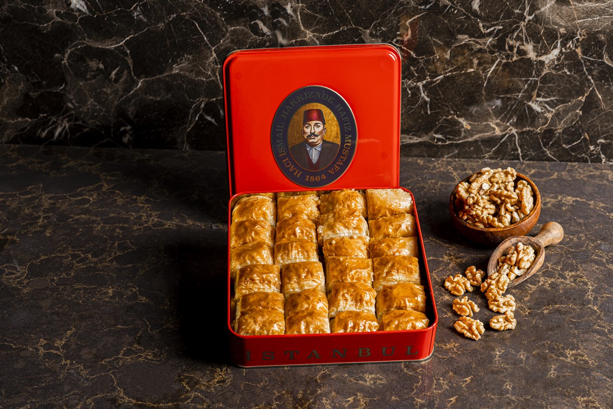 walnut-baklava-s-box-ar