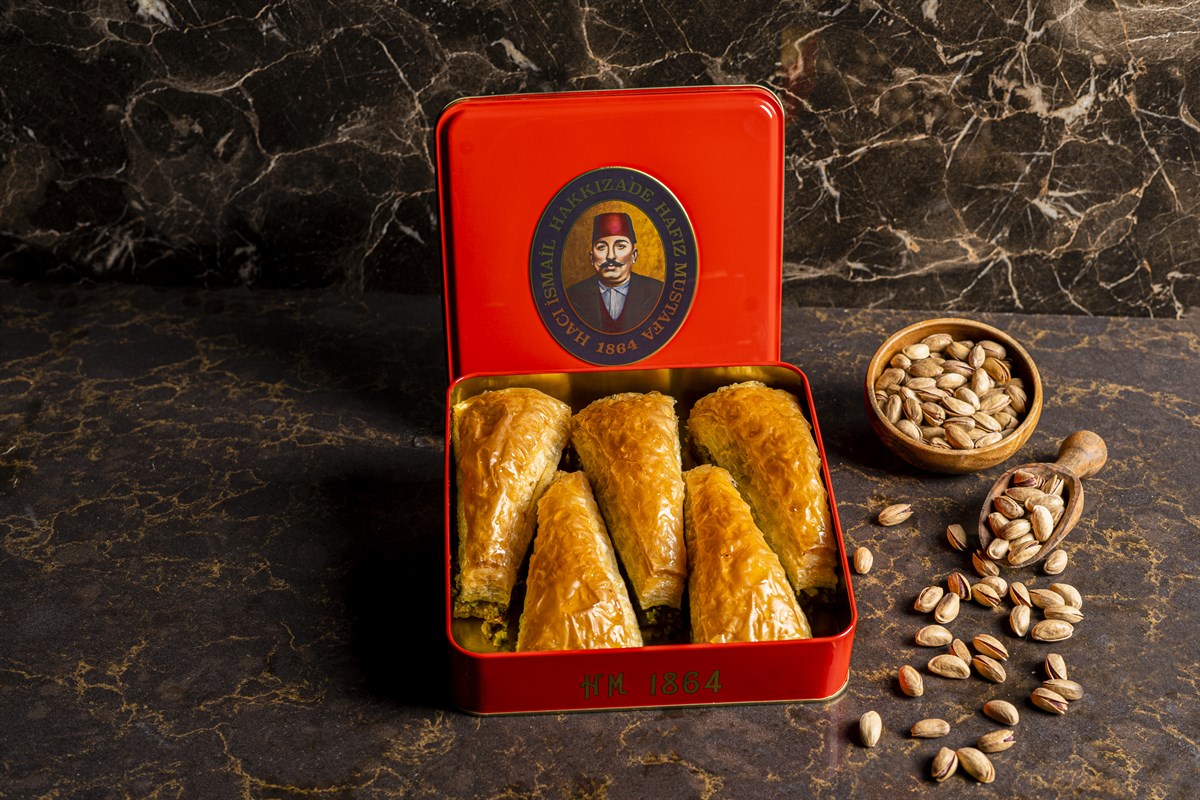 carrot-slice-baklava-s-box-ar