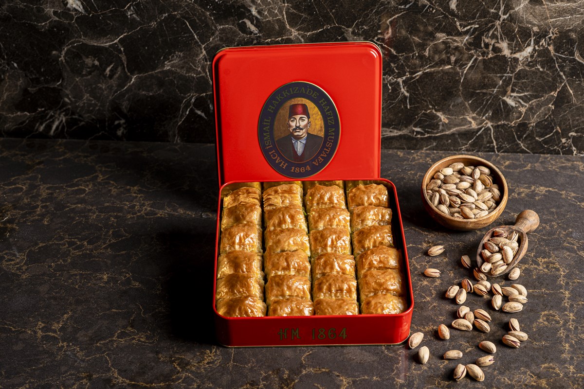 classic-pistachio-baklava-s-box-ar