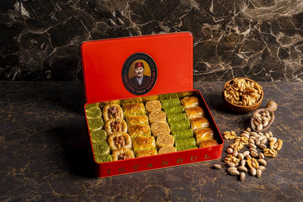 mixed-baklava-pistachio-walnut-m-en